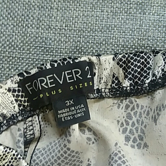 Cocktail dress - Picture 3 of 3